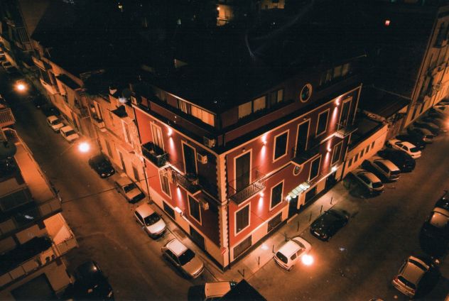Bilocale mansardato interamente arredato a Catania Centro - Foto 10