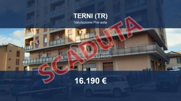Immobile in asta di 30 m² con più di 5 locali in vendita a Terni