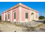 Villa di 330 m² con più di 5 locali in vendita a Squinzano