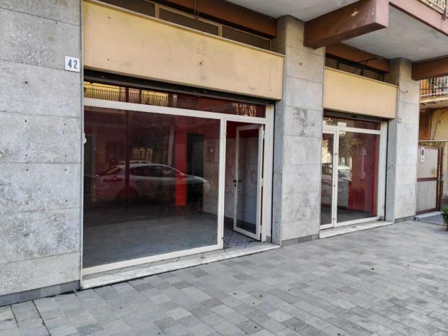 locale commerciale in vendita a Gravina di Catania in zona San Paolo