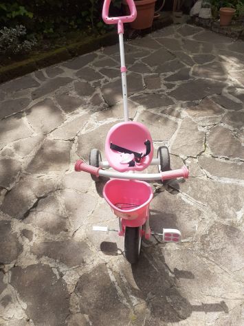 Triciclo bambini chicco pari al nuovo