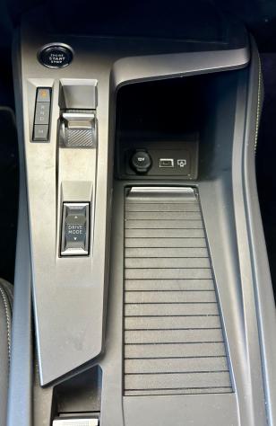 Peugeot 308 SW 1.2 puretech t GT s&s 130cv eat8 - Foto 14