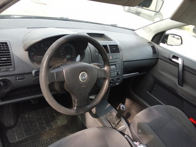 Volkswagen Polo 1.2/70CV 12V 5p. Comfortline - Foto 7