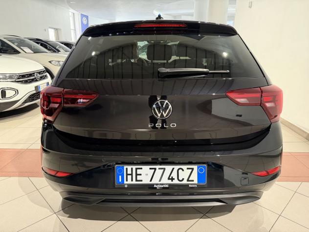 Volkswagen Polo 1.0 Young - Foto 4