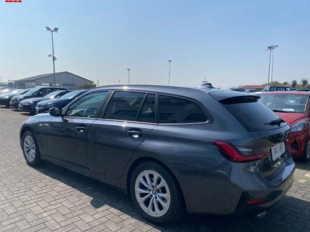 BMW 318 d Touring Business Advantage aut. rif. 23877735 - Foto 3