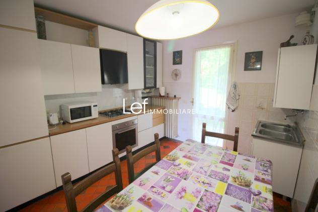 CASA INDIPENDENTE di 8 vani e di 196 mq (VALDOBBIADENE) rif. LC04_3 - Foto 8