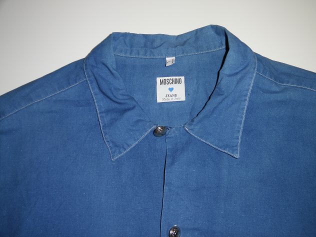 UNA CAMICIA NUOVA,DA UOMO,FIRMATA ORIGINALE MOSCHINO JEANS,TAGLIA L,A MEZZE MANI - Foto 3