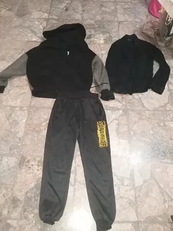 lotto vestiti uomo taglia xl. 1 felpa con cappuccio mai indossata 1 pantalone tu - Foto 4