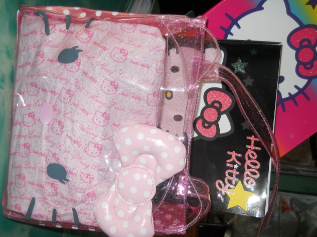 Quaderni, cancelleria, articoli scuola Hello Kitty stock - Foto 8