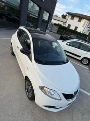 LANCIA Ypsilon 0.9 TwinAir 85 CV 5 porte S&S DFN Gold rif. 24153477 - Foto 3