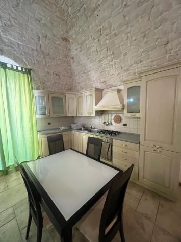 Casamassima; Soluzione Indipendente in pietra. Ristrutturata. Arredata. Libera. - Foto 7