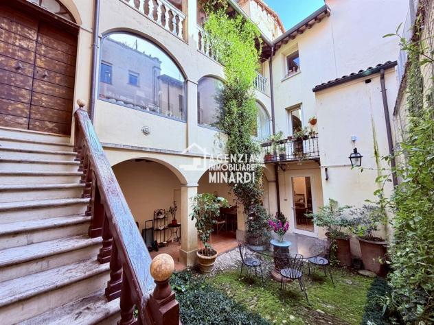 CASA INDIPENDENTE CON CORTE PRIVATA, GARAGE E AREA BENESSERE – CENTRO FAENZA - Foto 3
