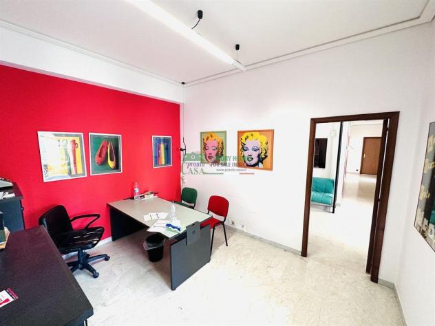 Appartamento per ufficio "Piazza Fonti" - Foto 2