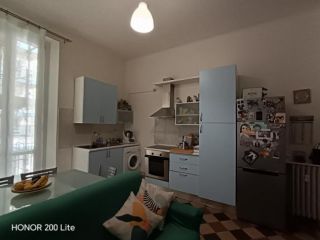 BILOCALE ZONA MM1 BANDE NERE