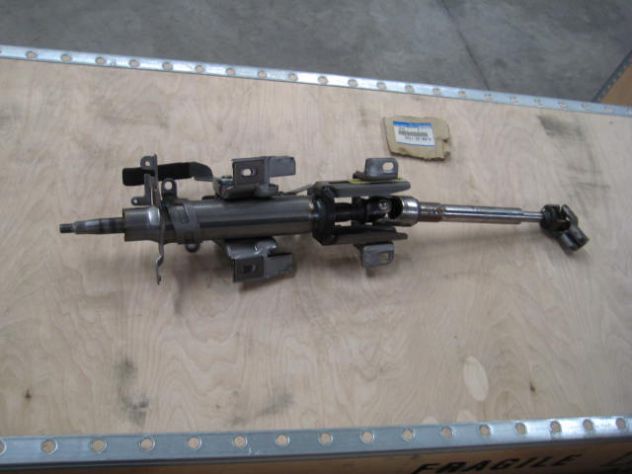 PIANTONE STERZO GUIDA MAZDA 6 GJ6A32100C - Foto 8