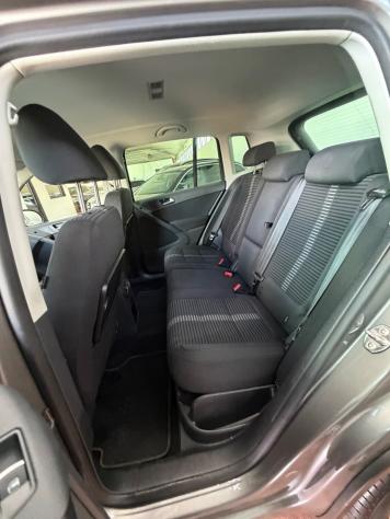 Volkswagen Tiguan 2.0 TDI DPF 4MOTION Sport & Style - Foto 9