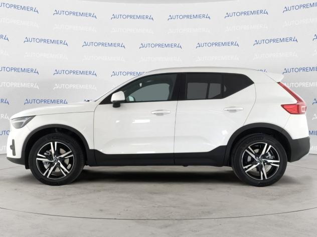 Volvo XC40 XC40 B3 automatico Core FOTO FAXSIMILE - Foto 2