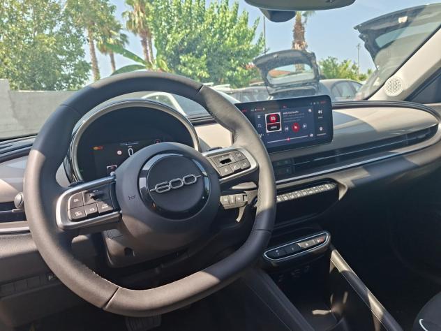 Fiat 600 Hybrid 145 CV DCT MHEV - Foto 10