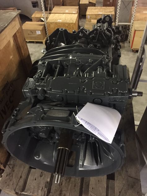 Cambio NUOVO ZF IVECO ECOSPLIT 4 16S221+IT RAPP. 16.41-1.00 1356 050 112 5801874