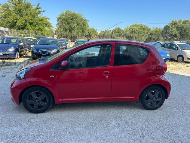 Toyota Aygo 1.0 Benz 5pt 2008 A/C UniProp - Foto 4