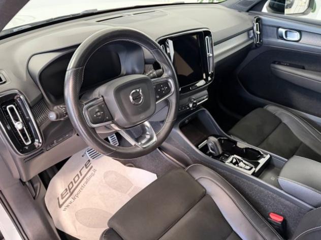 VOLVO XC40 T5 Recharge Plug-in Hybrid R-design rif. 23388687 - Foto 9
