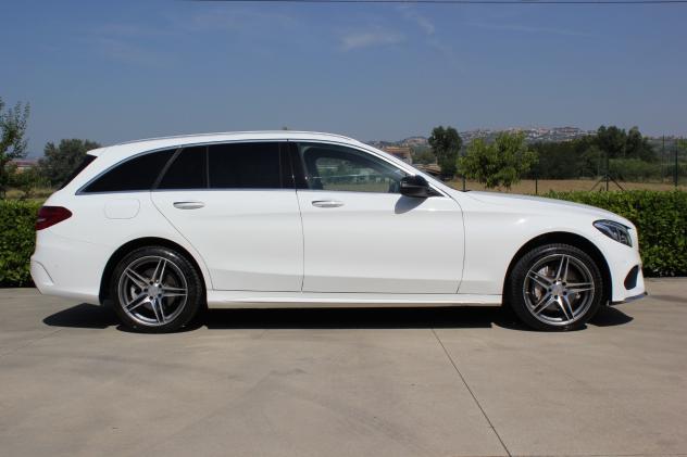 Mercedes-Benz C 220 d Station Wagon Premium AMG Auto - Foto 4