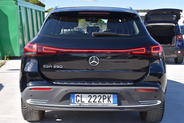 Mercedes-Benz EQA EQA 250 SPORT *LUCI AMBIENTE* - Foto 5
