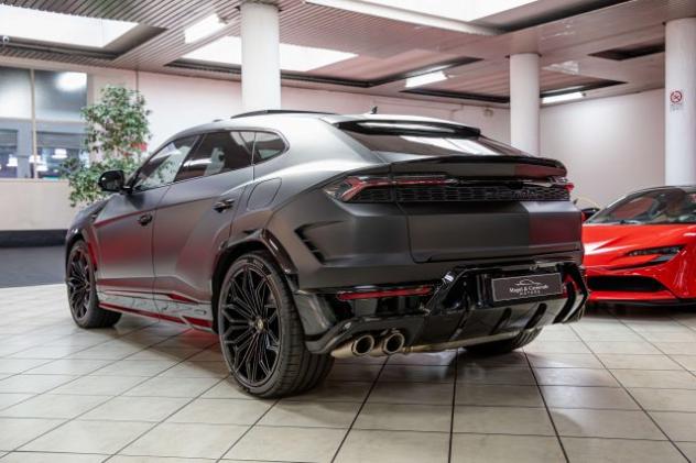 LAMBORGHINI Urus SE|AKRAPOVIC|BANG&OLUFSEN|TETTO|360°VIEW|REMOTE PA rif. 24232653 - Foto 5