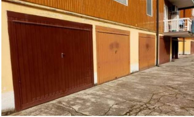 ASTA OCCASIONE: ARLUNO (MI) VIA DEL CARSO trilocale, cantina e box - Foto 17