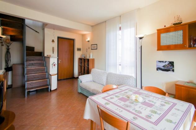 TRILOCALE CON MANSARDA, DOPPI SERVIZI, BOX DOPPIO E CANTINA - Foto 3