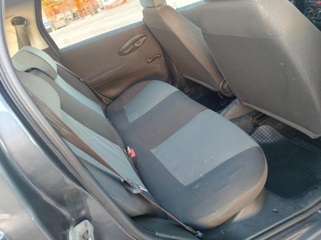 Fiat Punto 1.3 Multijet 16V 5 porte Dynamic - Foto 8