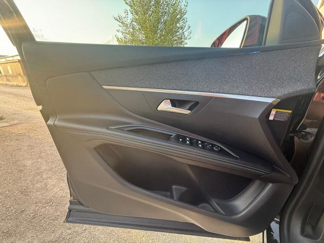 Peugeot 3008 BlueHDI 130 EAT8 S&S Allure - Foto 10