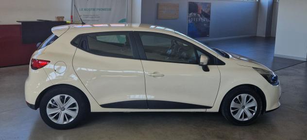 Renault Clio Clio 5p 1.2 Life (wave) 75cv E6 - Foto 3