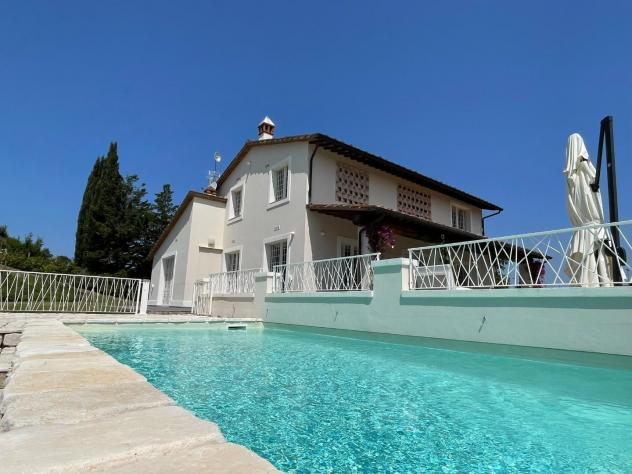 Villa in vendita a Calenzano - San Miniato 600 mq Rif: 1333397