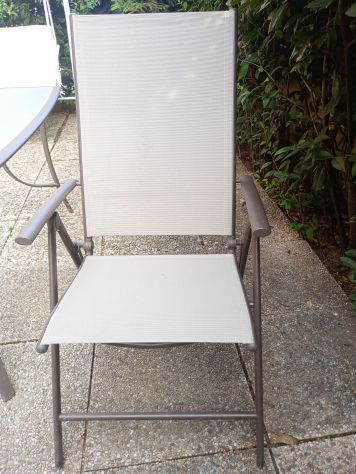 Tavolo da giardino con 6 sedie e dondolo - Foto 4