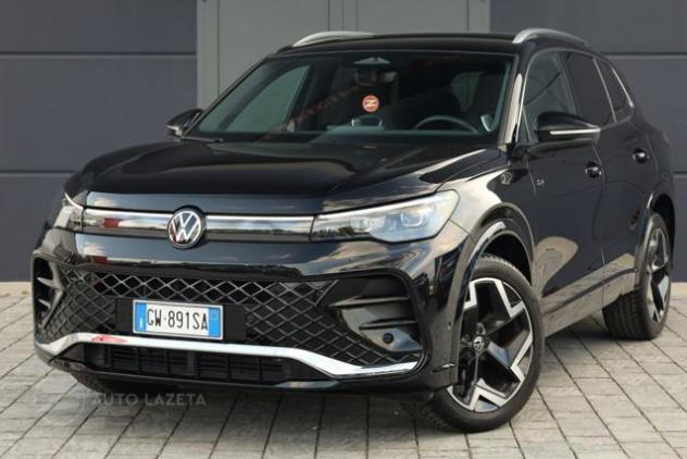 VOLKSWAGEN Tiguan 2.0 TDI 150 CV DSG R-Line rif. 23666412 - Foto 2