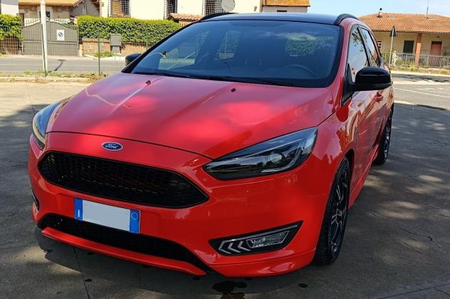 Ford Focus 1.5 TDCi 120 CV Start&Stop Powershift SW ST Line - Foto 10