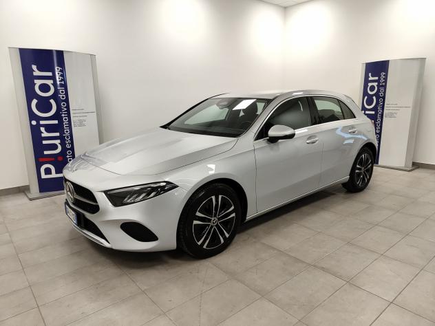 Mercedes-Benz Classe A 250 e Plug-in Hybrid auto FariLED Navi Sedili Risc