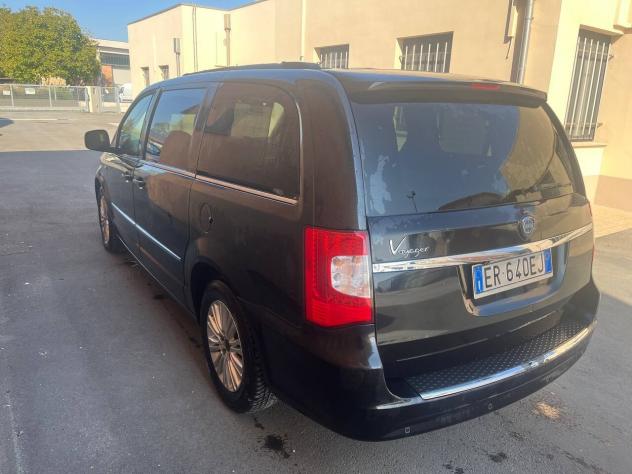 Lancia Voyager 2.8 TD Gold 163 CV Cambio Nuovo - Foto 4