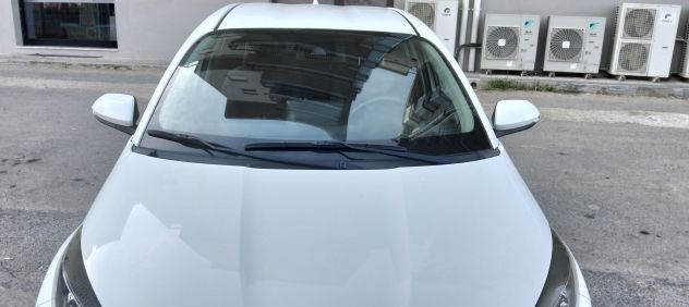 Toyota Yaris Ibrida - Foto 8