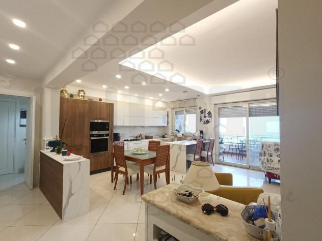 APPARTAMENTO di 4 vani e di 120 mq (MESSINA) rif. 2vs18032 - Foto 8