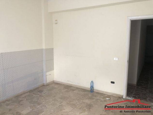 Viale A. Moro - Piano terra trilocale con cortiletto e garage - Foto 3