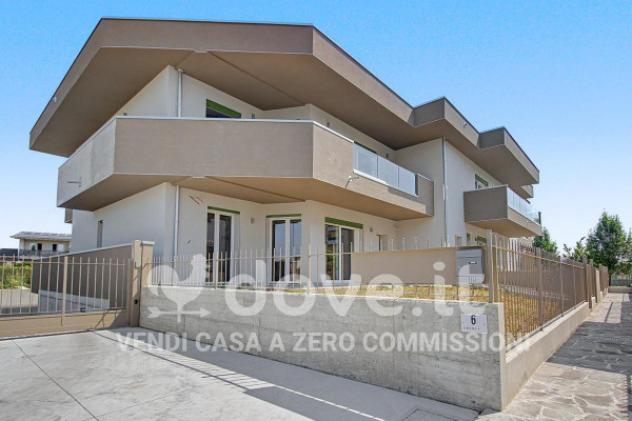 Rustico / Casale di 200 m² con 4 locali in vendita a Martinengo