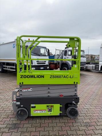 ZOOMLION PIATTAFORME PANTOGRAFO NOLEGGIO rif. 23748655 - Foto 4