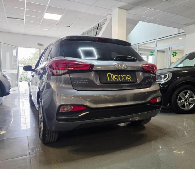 HYUNDAI - i20 - 1.2 MPI MT ConnectLine - Foto 10