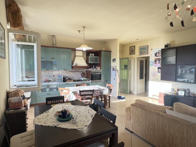 Porzione di casa in vendita a Montignoso