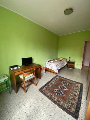 Travedona Monate - ampio appartamento con balcone, terrazzo e cantina - Foto 5