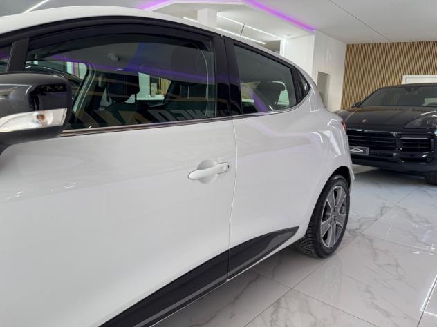 Renault Clio 1.5 dCi 75CV Full Optional - Foto 8