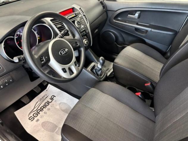 KIA Venga 1.4 CRDi Full Optional rif. 23816259 - Foto 9