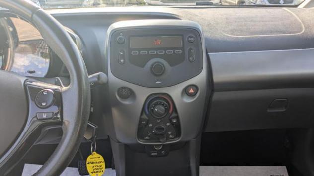 TOYOTA Aygo Connect X-COOL 1.0cc 72cv M-MT rif. 24097751 - Foto 9